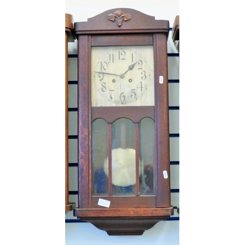 302A - 1930's wallclock in running order