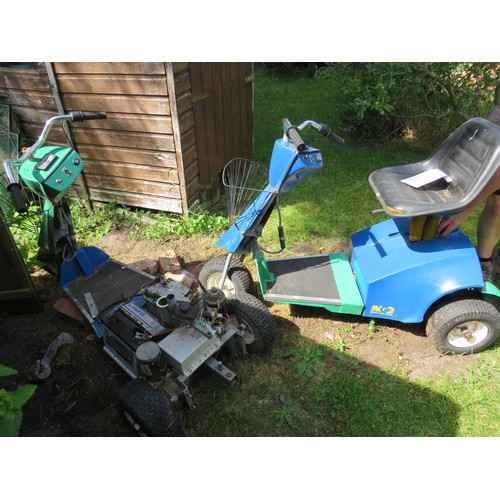 1397 - Electric Golf buggies. Barn find. will need attention to run. sold as spares or repairs. see photos.