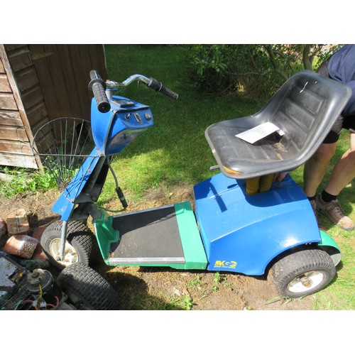 1397 - Electric Golf buggies. Barn find. will need attention to run. sold as spares or repairs. see photos.