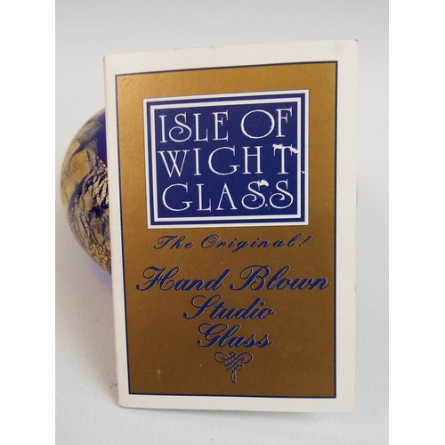 87 - Isle of wight paper weight blue with gold surround.