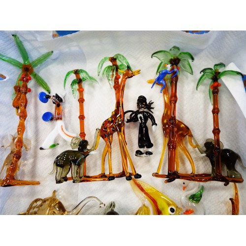 117 - Large selection of Murano and bimini glass figures and animals.