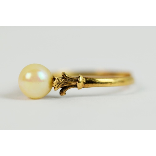 205 - 9ct Yellow gold Pearl set ring. Finger size 'R'  1.7g  Clean break to rear of ring for repair. See p... 