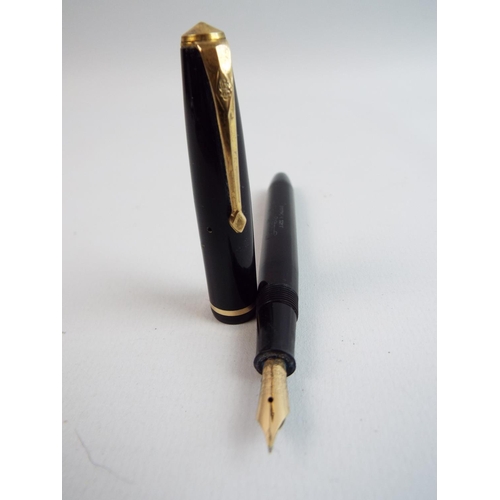 362 - Conway Stuart 121 Fountain pen with 14ct Gold nib. See photos