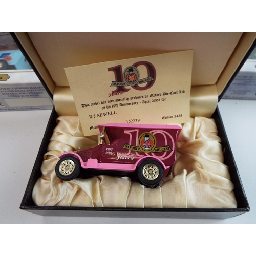 400 - 24 Oxford Die Cast Vehicles. See photos.