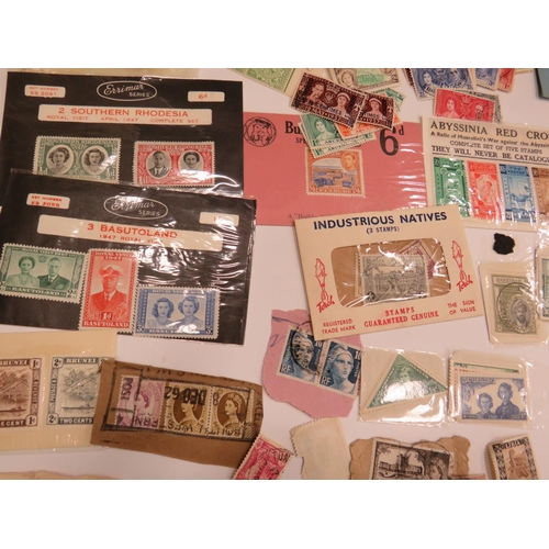 471 - Large selection of Vintage mint and franked UK and foreign stamps, Some in retailers packets. See ph... 