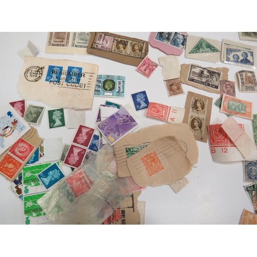 471 - Large selection of Vintage mint and franked UK and foreign stamps, Some in retailers packets. See ph... 