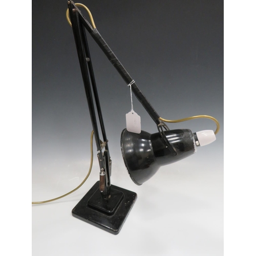 473 - Vintage Engineers Angle poise lamp with weighted Spring loaded base for settings in mulliple positio... 