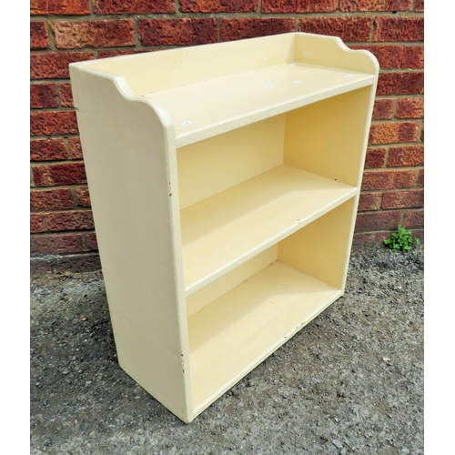 561 - Vintage pine, painted bookcase. H:29 x W:26 X D:10 inches. See photos