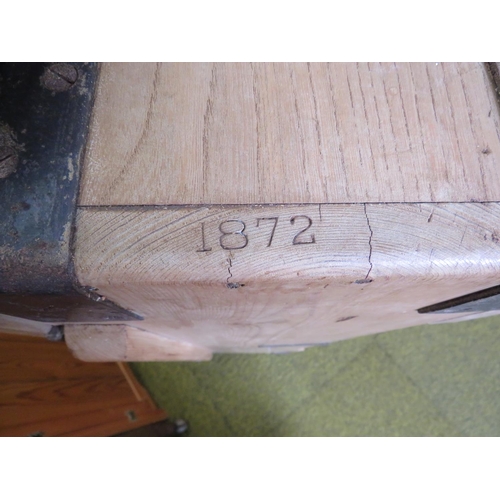 591 - Very Interesting old pine hinged top box, possibly old ammunition box. Has Arrowmarked initials to s... 