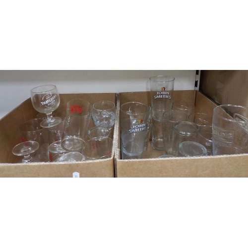 711 - 2 Boxes of mixed brewery advertising glasses, Thatchers, Carling, Olde Trip etc.