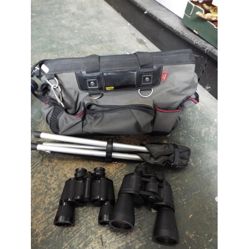 865 - Stanley fat max tool bag, 2 pairs of binoculars etc.