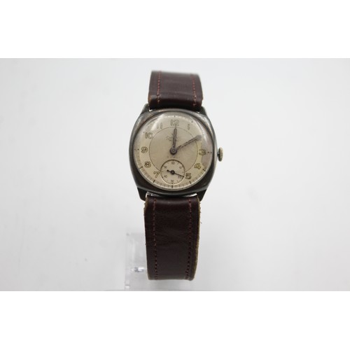 4 - SMITHS, De lux, Gent mechanical watch in WORKING ORDER.   925 Silver case with brown leather strap. ... 