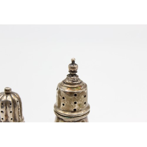 41 - 2 x Antique / Vintage Hallmarked .925 STERLING SILVER Salt / Pepper Shakers 43g   In antique / vinta... 