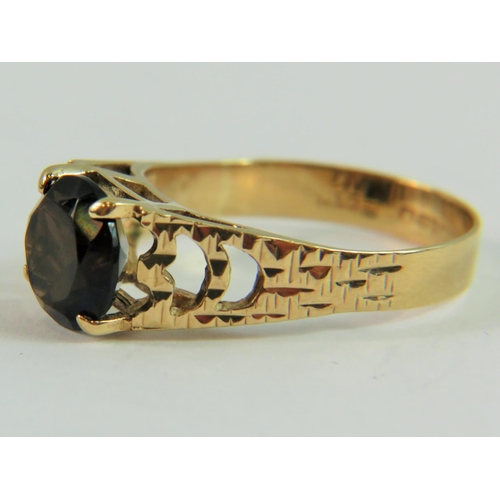 110 - 9ct Yellow Gold Ring set with a smokey Quartz.  Finger size 'N'  2.1g