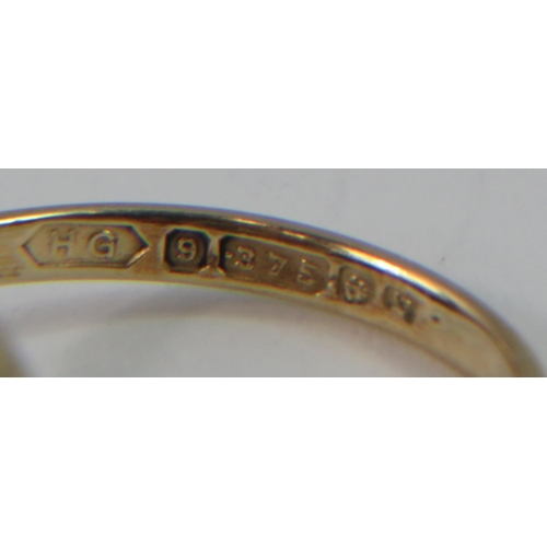 114 - 9ct Yellow Gold Cocktail ring set with a large oval Citrene. Finger size 'L'   2.5g Hallmarked for B... 