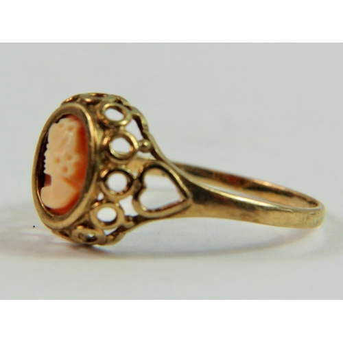 130 - 9ct Yellow Gold Shell Cameo ring with pierced galleried mount. Finger size 'P-5'   1.6g