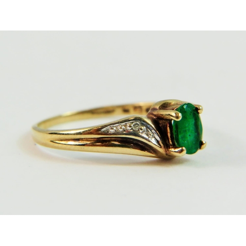 132 - Pretty, 9ct Yellow Gold ring set with a Central Oval Emerald with Diamonds to accompany.   Finger si... 