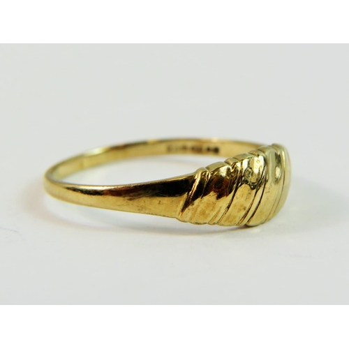 149 - 9ct Yellow Gold Signet ring.   Finger size 'R-5'   1.6g