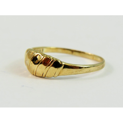 149 - 9ct Yellow Gold Signet ring.   Finger size 'R-5'   1.6g