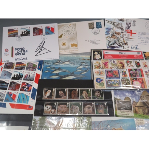 169 - Selection of UK Mint presentation packs, first day covers, see photos