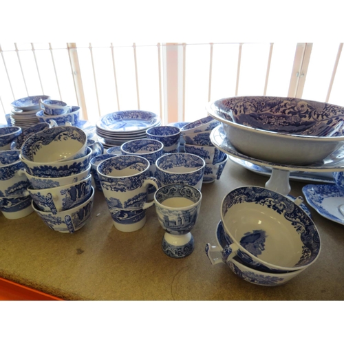 413 - Approx 160+ pieces of Spode teaware in the Italian pattern. See photos.