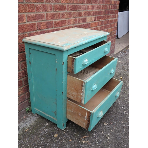 507 - Painted Pine, vintage three drawer cabinet ideal for restoration/overpainting. Original steel cupped... 