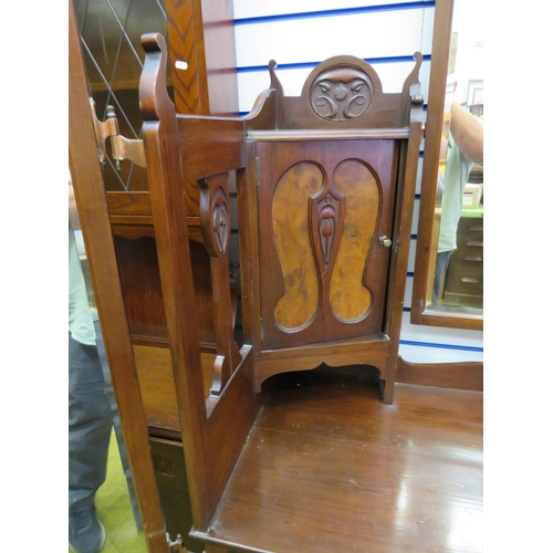 544 - Interesting late 19th Century dressing table with Art Nouveau styling . Tilting Bevelled glass centr... 