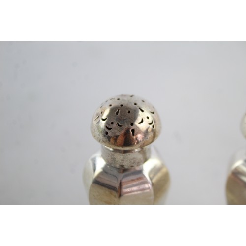 657 - 2 x Antique Hallmarked 1895 London STERLING SILVER Salt & Pepper Cellars (90g)   Maker - Horace Wood... 