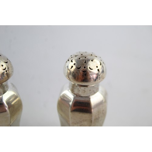 657 - 2 x Antique Hallmarked 1895 London STERLING SILVER Salt & Pepper Cellars (90g)   Maker - Horace Wood... 