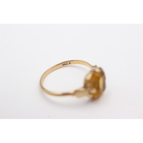 694 - 9ct gold orange paste cocktail ring (1.9g)     752963