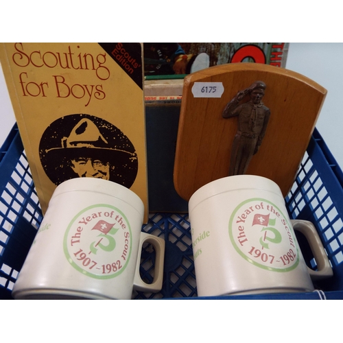 499 - Scout related lot, Books, plaque and 2 Hornsea pottey mugs.