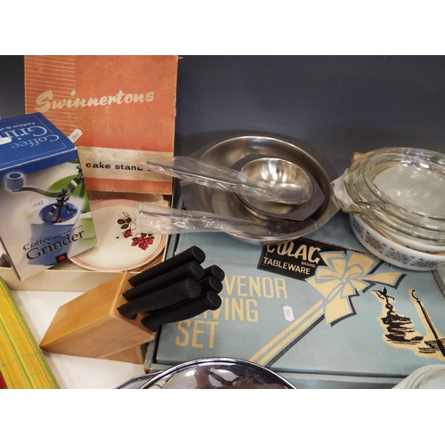 821 - Large box of vintage kitchenalia including pyrex.