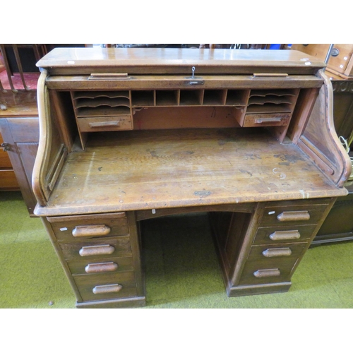 572 - Late 19th Century Roll top desk. Drawer pedestals to either side of kneehole and drawer above, Tambo... 