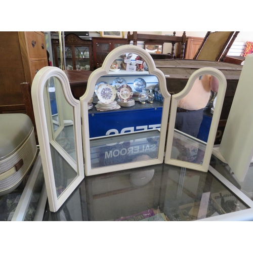 593 - Trio of folding sided dressing table mirrors. See photos.