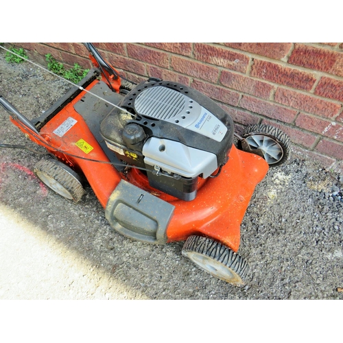 956 - Husqvarna  R52s, Briggs and Stratton 675EX petrol engine. Rotary mower with soft grassbox. See photo... 