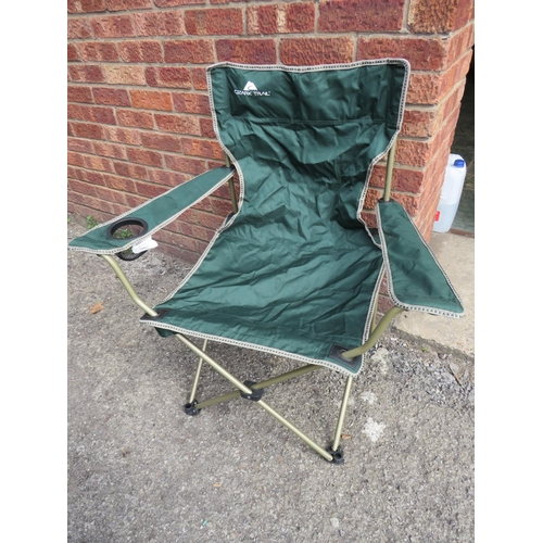 965 - Dark Trail folding Outdoor chair with cupholder. Comes with Carry bag. See photo