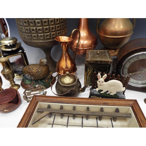 883 - Mixed lot of Copper, brass, and cast iron items.