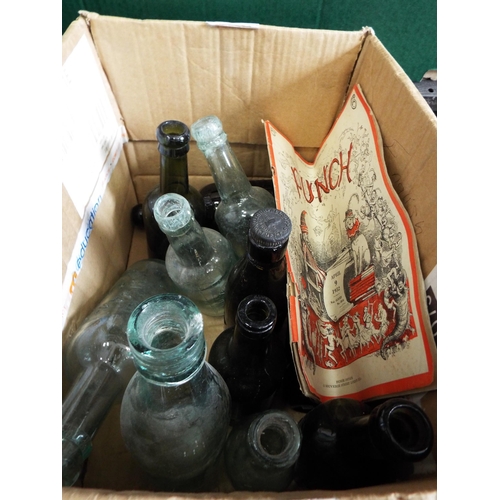 921 - Large mixed vintage lot to include bottles, slides, glass etc.