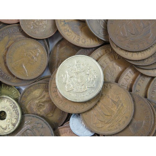 166A - Approx 1 kilo of (mostly) Vintage UK coins together with two foreign banknotes and small amount of f... 