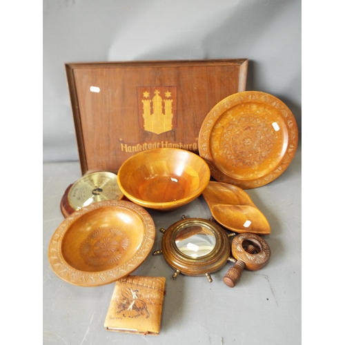 1010 - Mixed wooden lot to include a vintage German tray a small convex mirror etc.