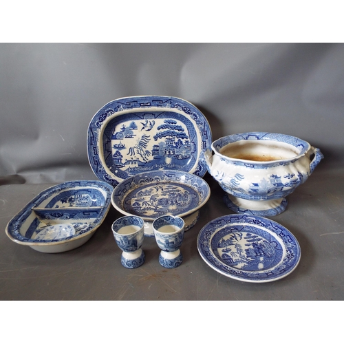 1025 - Vintage willow pattern ceramics lot.