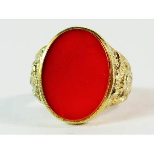 118 - Gents, 925 Sllver Ring set with a Large Oval Cornelian.   Finger size 'V-5'  7.3g