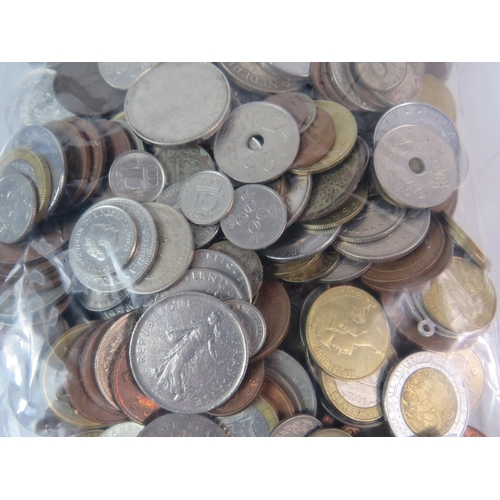 443 - 1.5 Kgs of Various foreign coins, Europe, American, Middle East etc.