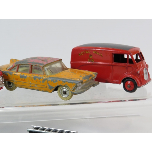 517 - 10 Vintage Dinky diecast Cars and Vans.