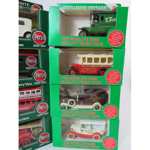 537 - 17 Boxed Lledo diecast advertising vehicles.