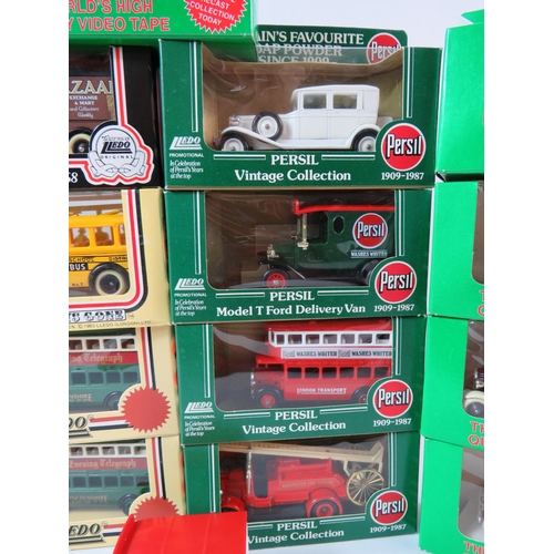 537 - 17 Boxed Lledo diecast advertising vehicles.