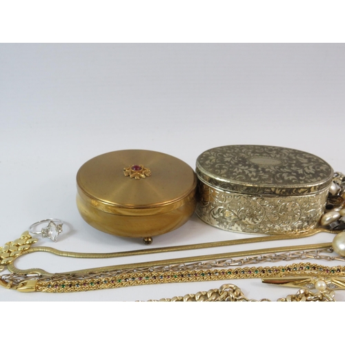 572 - Mixed lot of Various costume Jewellery and 2 trinket boxes.