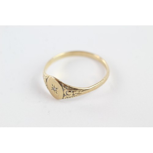 259 - 9ct gold diamond set signet ring (1.6g)    755005