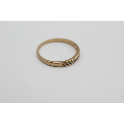 265 - 9ct gold diamond channel setting ring (1g)    754898