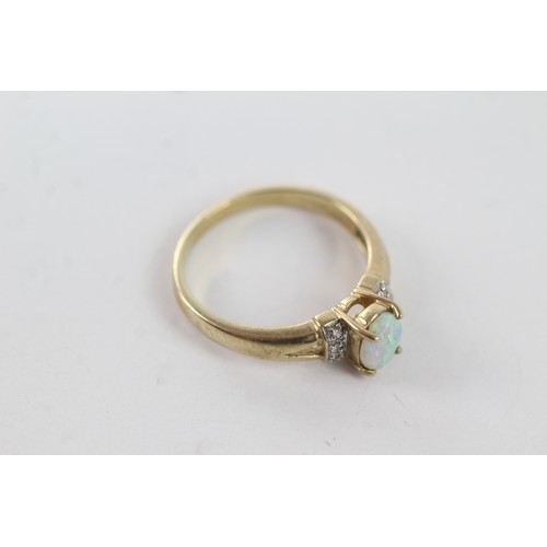 274 - 9ct gold vintage opal & diamond dress ring (2.5g)    755663